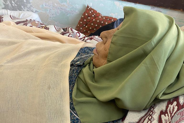 لا تتوفر التحاليل المخبرية المطلوبة للمريضة مريم الأسطل في مختبر مستشفى شهداء الأقصى-رائد موسى-دير البلح-الجزيرة نت