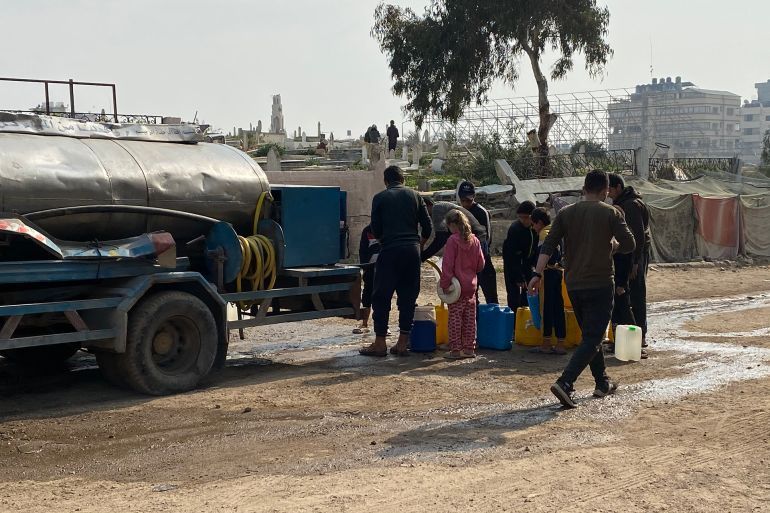 900 ألف نسمة في خان يونس يواجهون أزمة عطش جراء توقف خدمات البلدية ونقص الوقود-رائد موسى-خان يونس-الجزيرة نت