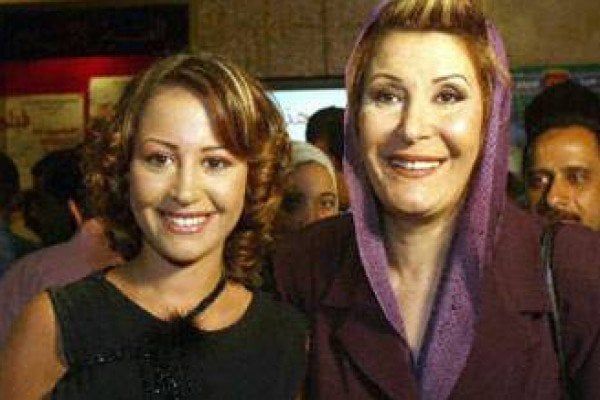نقل زيزي مصطفى للمستشفى بعد تعرضها لأزمة صحية نقل زيزي مصطفى للمستشفى بعد تعرضها لأزمة صحية