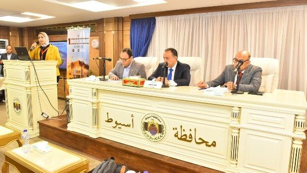 محافظ أسيوط يشهد انطلاق المؤتمر العلمي للتغذية العلاجية لمستشفيات الصحة محافظ أسيوط يشهد انطلاق المؤتمر العلمي للتغذية العلاجية لمستشفيات الصحة