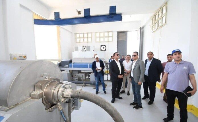 وزير الإسكان ومحافظ القليوبية يتابعان مشروعات مياه الشرب بـ«حياة كريمة»