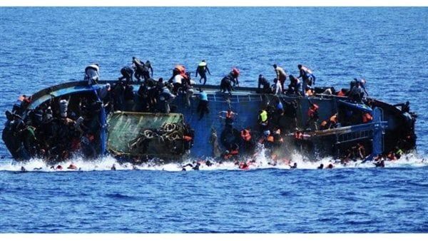 إنقاذ 87 مهاجرًا قبالة السواحل التونسية وانتشال جثة امرأة إنقاذ 87 مهاجرًا قبالة السواحل التونسية وانتشال جثة امرأة