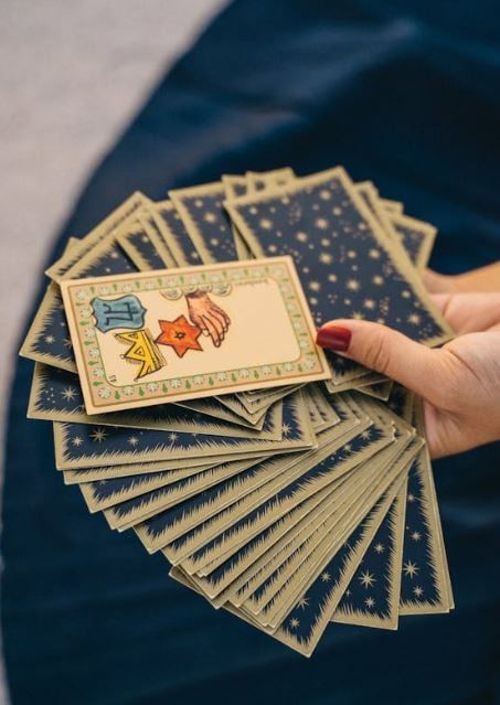 ابراج كاريزما صامتة ابراج كاريزما صامتة