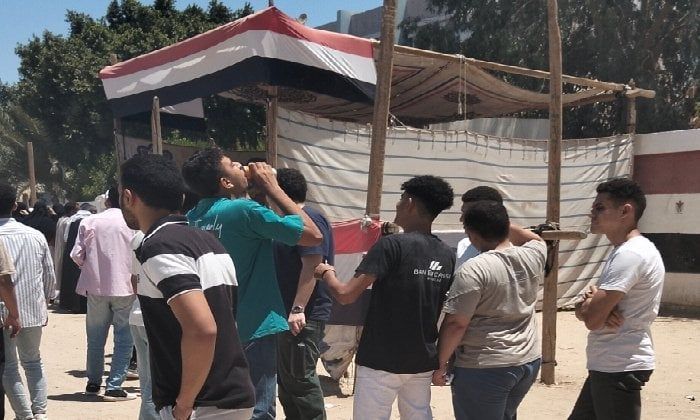 تباين بين طلاب الثانوية العامة بالفيوم حول امتحان الرياضيات البحتة تباين بين طلاب الثانوية العامة بالفيوم حول امتحان الرياضيات البحتة