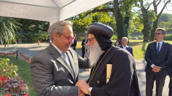 مشاركة الكنيسة القبطية في احتفال اليوم الوطني المصري بچنيڤ .. صور مشاركة الكنيسة القبطية في احتفال اليوم الوطني المصري بچنيڤ .. صور