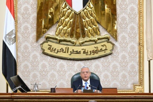 رفع الجلسة العامة لمجلس النواب إلى غدا الإثنين رفع الجلسة العامة لمجلس النواب إلى غدا الإثنين