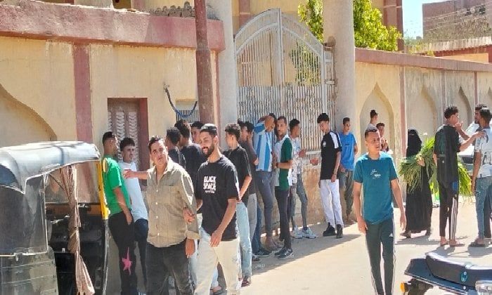 «البلاغة في متناول الجميع».. طلاب الثانوية الأزهرية بالفيوم: الامتحان سهل والقطعة تحتاج فقط بعض التركيز «البلاغة في متناول الجميع».. طلاب الثانوية الأزهرية بالفيوم: الامتحان سهل والقطعة تحتاج فقط بعض التركيز