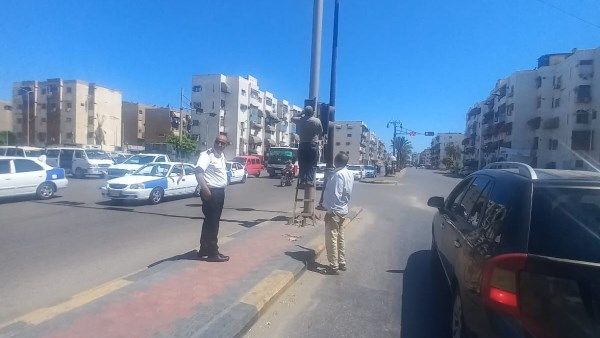استجابة لمطالب أهالي بورسعيد إعادة تشغيل إشارة مرورية