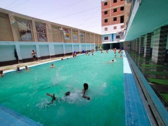 محافظة أسيوط يقرر إغلاق حمام سباحة ويوجه بتطبيق معايير السلامة محافظة أسيوط يقرر إغلاق حمام سباحة ويوجه بتطبيق معايير السلامة