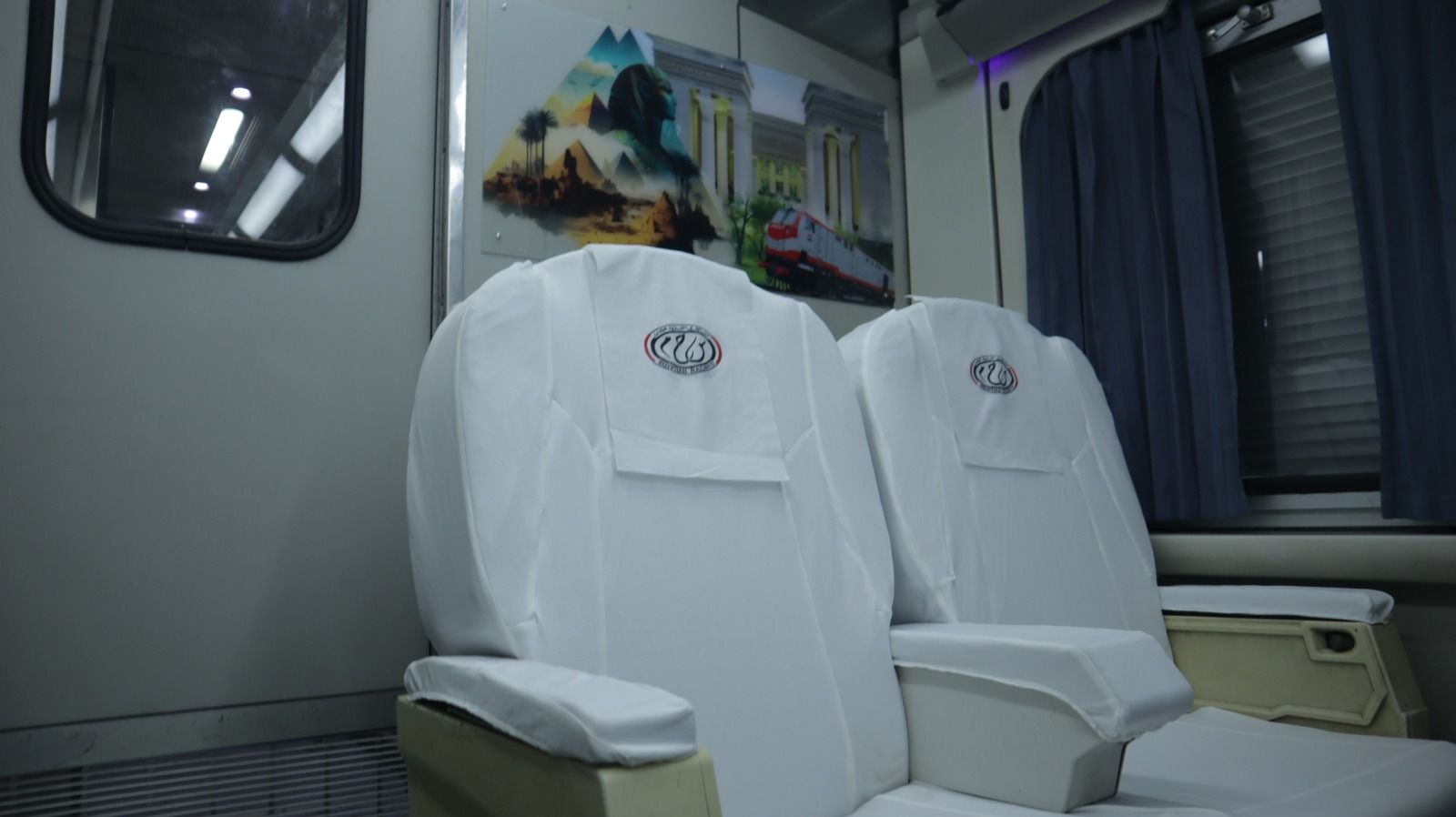 8b21080351.jpg