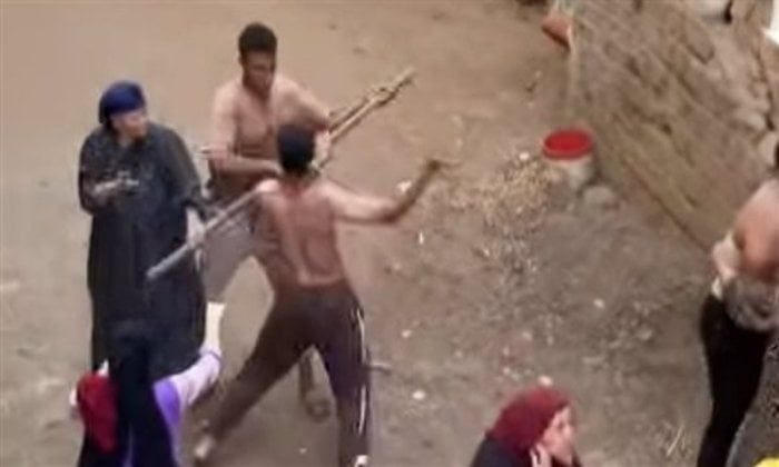أمن المنوفية يفحص فيديو صادم لمشاجرة بين أبناء عمومة أمن المنوفية يفحص فيديو صادم لمشاجرة بين أبناء عمومة