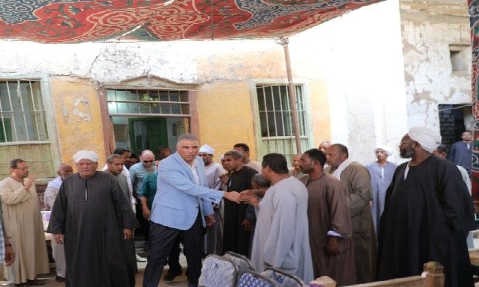 محافظ أسوان في عزاء الشيخ تقادم الليثي: إرث خالد من الحكمة والإصلاح محافظ أسوان في عزاء الشيخ تقادم الليثي: إرث خالد من الحكمة والإصلاح