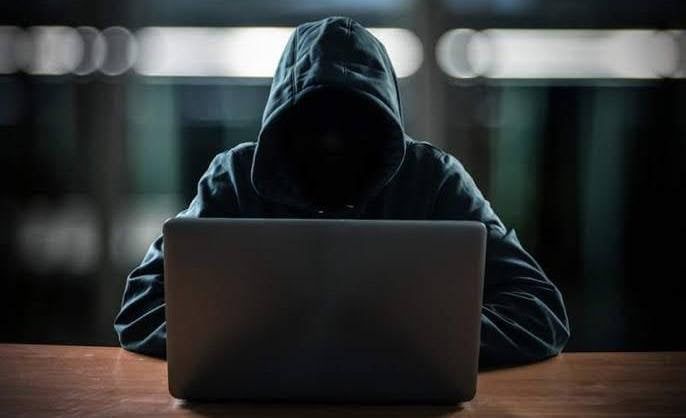 «معاك خدمة العملاء يا فندم».. حيلة «مستريح المنيا» لاستقطاب ضحاياه «معاك خدمة العملاء يا فندم».. حيلة «مستريح المنيا» لاستقطاب ضحاياه