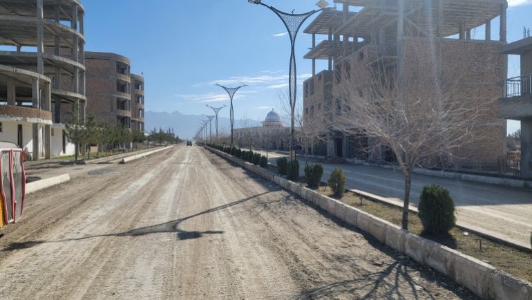مع النمو السكاني المتزايد في كابل، زادت المشاكل المرورية والبيئية. يأمل المسؤولون في الحكومة الأفغانية أنه مع اكتمال المشروع، يمكن تقليل هذه المشاكل.