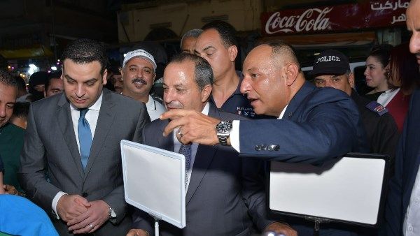 محافظ بورسعيد يفتتح أول معرض للأدوات المدرسية للعام الدراسي 2025