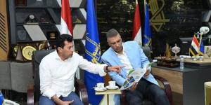 وزير الشباب يعقد لقاءً موسعًا مع أعضاء النواب والشيوخ بحضور محافظ أسوان - الكويت الاخباري