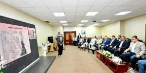 وزير الإسكان يعقد اجتماعًا بمقر جهاز مدينة السويس الجديدة لمتابعة المشروعات التنموية بالمدينة - الكويت الاخباري