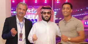 تركي آل الشيخ يلتقي محمد رمضان - الكويت الاخباري