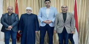 مدير الشباب والرياضة ببورسعيد يستقبل وفد بيت العائلة المصرية - الكويت الاخباري