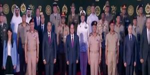 صورة تذكارية للرئيس السيسى خلال افتتاح بطولة العالم العسكرية للفروسية - الكويت الاخباري