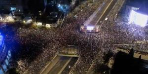 أمام مقر الكنيست.. شرطة الاحتلال تقمع بالقوة مظاهرة لعائلات المحتجزين - الكويت الاخباري