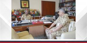 القائد العام لقوة دفاع البحرين يستقبل قائد الخدمات الطبية الملكية - الكويت الاخباري
