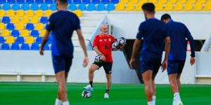 بيولي يستبعد محترف النصر عن مواجهة الاتحاد - الكويت الاخباري