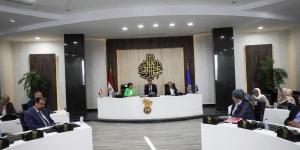 أخبار أسوان: اجتماع للسكان و13مجزرًا لذبـــ..ـح الأضاحي وجهود بالجامعة.. ومهرجان أفلام المرأة يختتم فعالياته اليوم - الكويت الاخباري