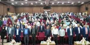 كلية الآداب في جامعة الزرقاء تنظم فعالية "تقريب الثقافات – احتفال بالأدب العربي والإنجليزي" - الكويت الاخباري