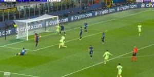 شاهد رافينيا يتقدم بالهدف الثالث لـ برشلونة أمام إنتر ميلان - الكويت الاخباري