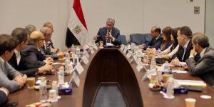 وزير السياحة يتابع مستجدات التشغيل التجريبي للخدمات السياحية بالأهرامات - الكويت الاخباري