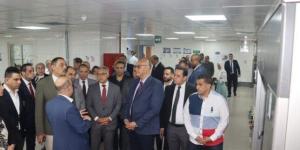 بطاقة استيعابية هائلة وخدمات مجانية.. وفد برلماني يشيد بمستشفى الناس بالقليوبية صرحًا علاجيًا عالميًا - الكويت الاخباري