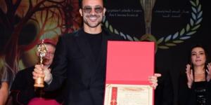أحمد داود أفضل ممثل عن فيلم الهوي سلطان بمهرجان المركز الكاثوليكي| فيديو - الكويت الاخباري
