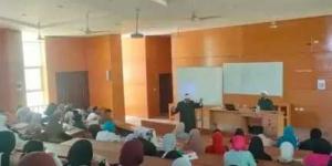 استمرار فعاليات برنامج التوعية الأسرية والمجتمعية بجامعة السويس تحت شعار ”أسرة متماسكة = مجتمع آمن” - الكويت الاخباري