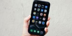 مسئول بشركة أبل: أيفون قد يكون بلا قيمة خلال 10 سنوات بسبب الذكاء الاصطناعي - الكويت الاخباري