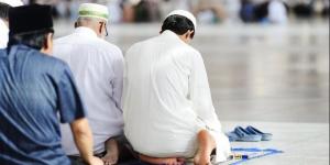 ما حكم البسملة لمن بدأ القراءة من وسط السورة؟.. الإفتاء تجيب - الكويت الاخباري