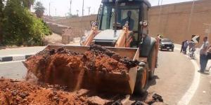لجنة هندسية لمعاينة إصلاح هبوط بمنزل كوبرى محور بديل خزان أسوان - الكويت الاخباري