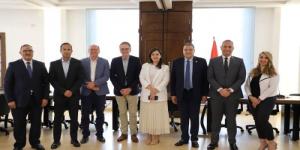 « غرفة الإسكندرية» تبحث التعاون مع منظمة PUM الهولندية لدعم الشركات الصغيرة والمتوسطة - الكويت الاخباري