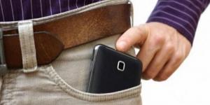 الهاتف في الجيب خطر خفي على خصوبة الرجال وأسباب جديدة للعقم - الكويت الاخباري