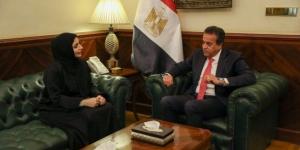 وزير الصحة يبحث تطوير الخدمات الطبية بمستشفى الشيخ زايد التخصصي وآل نهيان - الكويت الاخباري