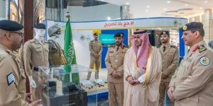 وكيل إمارة الجوف للشؤون الأمنية يزور المعرض المتنقل لا حج بلا تصريح في سكاكا - الكويت الاخباري
