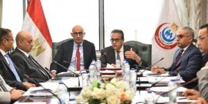 وزير الصحة يعقد اجتماعًا مع عبداللطيف لمناقشة تعديل قانون التعليم - الكويت الاخباري