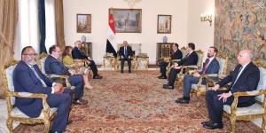 المتحدث الرئاسي ينشر صور استقبال الرئيس السيسي لـ كبير مستشاري الرئيس الأمريكي للشئون العربية - الكويت الاخباري