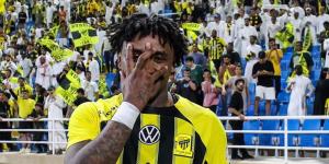 مدرب هولندا يعلق على أداء بيرغوين مع الاتحاد  - الكويت الاخباري
