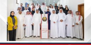 وزارة العدل والشؤون الإسلامية والأوقاف تتسلم الدرع الذهبي بمناسبة حصول مركز خدمة العملاء بإدارة شؤون أموال القاصرين على تصنيف الفئة الذهبية في برنامج "تقييم 5" - الكويت الاخباري
