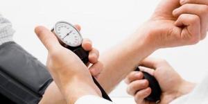 المنخفض والمرتفع.. 5 مشروبات لمرضى الضغط في الصيف - الكويت الاخباري