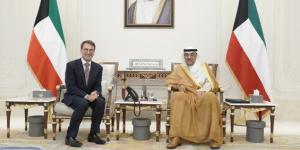 ولي العهد الكويتي يستقبل نائب الرئيس التنفيذي والمدير التجاري لشركة (مايكروسوفت) - الكويت الاخباري