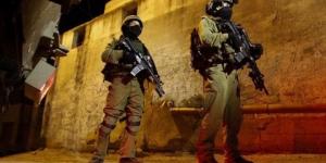 الاحتلال الإسرائيلي يقتحم بلدة فرعون جنوب طولكرم ويعتقل شابًا فلسطينيًا - الكويت الاخباري