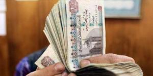 هل يستمر الانخفاض الفترة المقبلة؟.. خبير اقتصادي يرصد أسباب تراجع سعر صرف الدولار - الكويت الاخباري