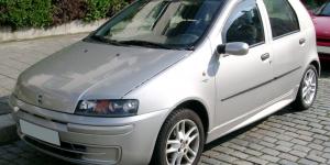 فيات بونتو هاتشباك بـ 200 ألف جنيه - الكويت الاخباري